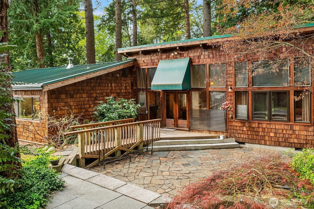 Photo of 19923 Robinwood Road SW, Vashon, WA 98070 (MLS # 2498815)