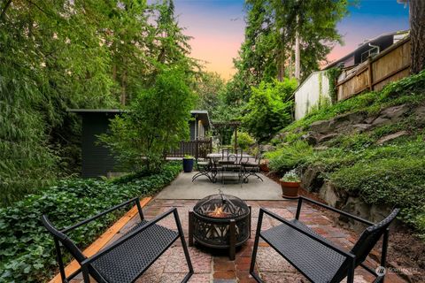 A home in Lake Forest Park