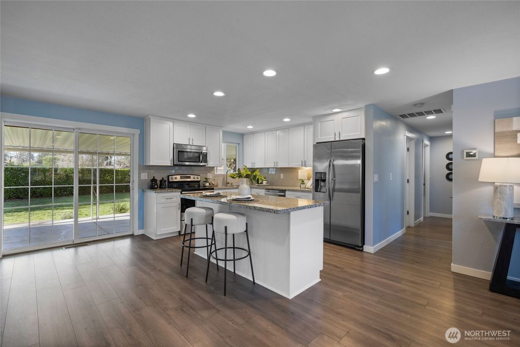 Photo of 10502 Earley Avenue SW, Lakewood, WA 98499 (MLS # 2466624)