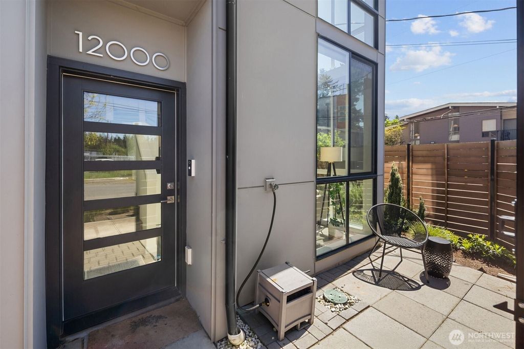 Photo of 12000 31st Avenue NE, Seattle, WA 98125 (MLS # 2514901)