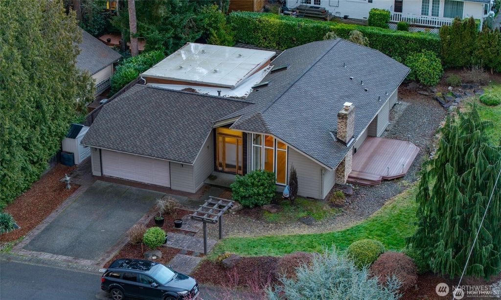 Photo of 6006 105th Avenue NE, Kirkland, WA 98033 (MLS # 2528272)