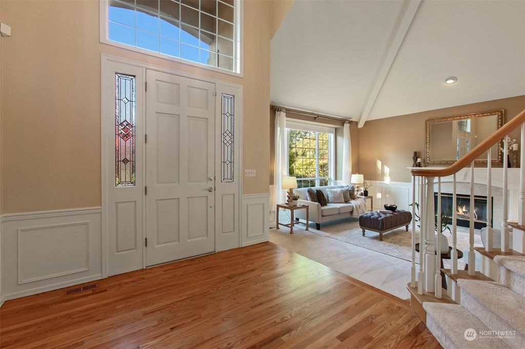 Photo of 26623 SE 18th Street, Sammamish, WA 98075 (MLS # 2265036)