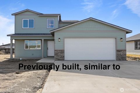 Photo of 108 N Ford Street, Connell, WA 99326 (MLS # 2501751)