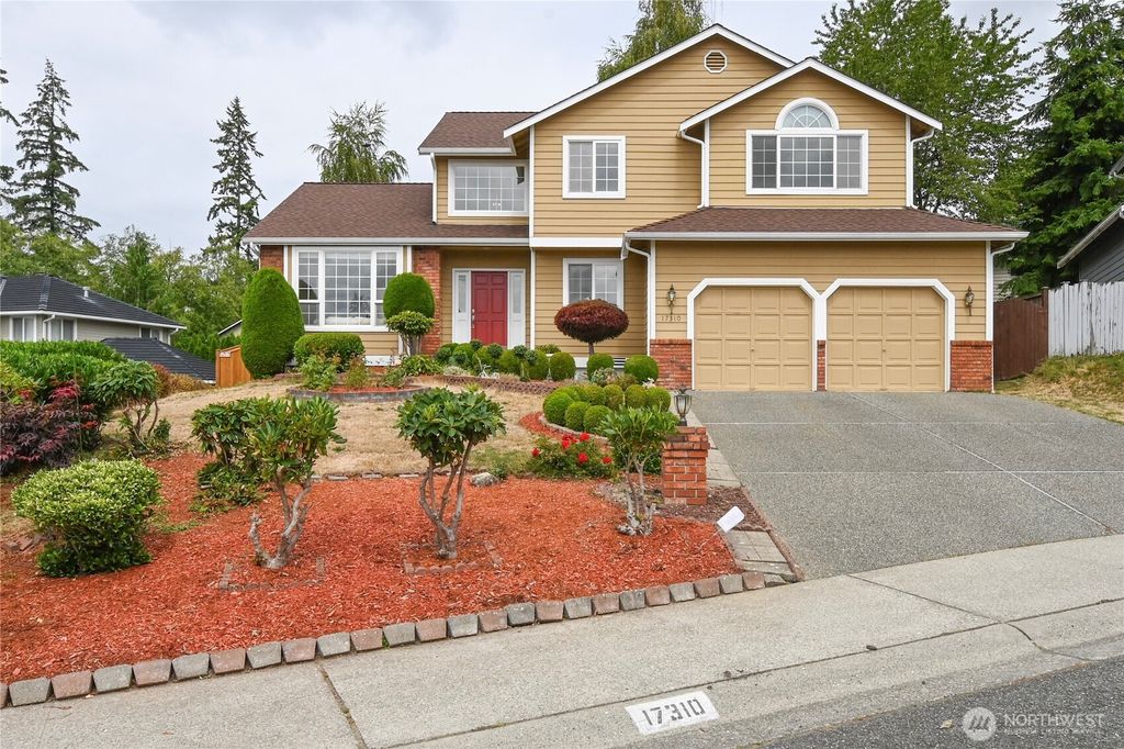 Photo of 17310 37th Avenue W, Lynnwood, WA 98037 (MLS # 2436147)