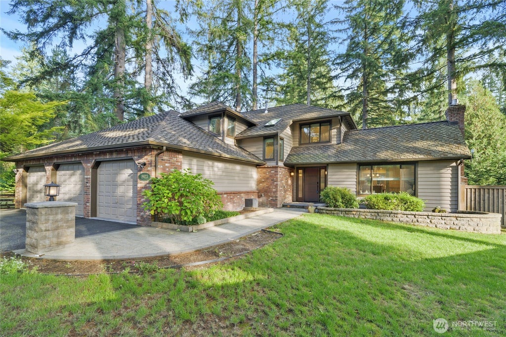 Photo of 19023 NE 132nd Street, Woodinville, WA 98077 (MLS # 2582318)