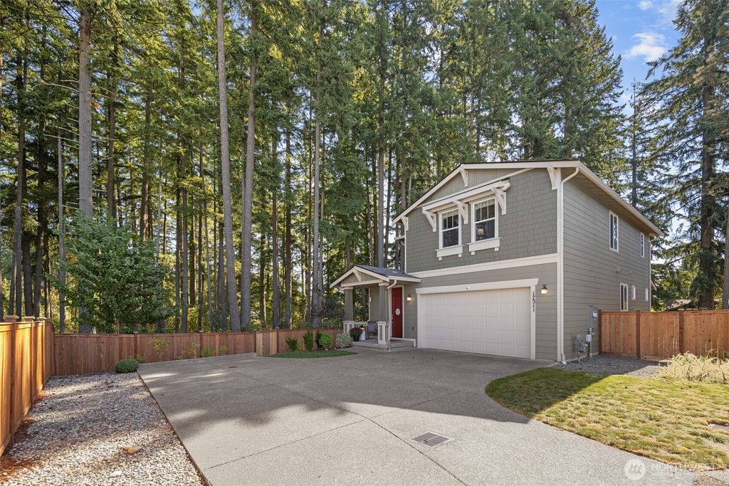 Photo of 17511 SE 254th Street, Covington, WA 98042 (MLS # 2434740)