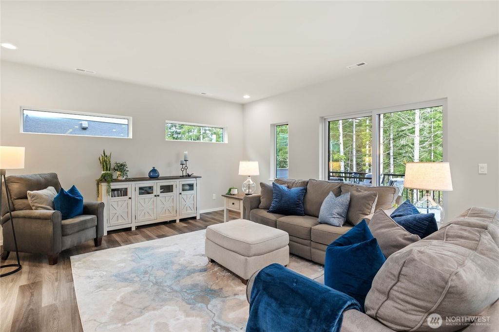 Photo of 33571 Holly Avenue SE, Black Diamond, WA 98010 (MLS # 2347111)