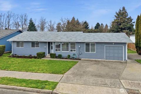 Photo of 328 Cherry Avenue, Sumner, WA 98390 (MLS # 2468205)