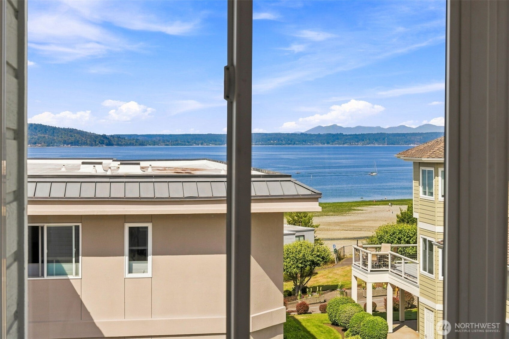 22211 6th Avenue S 301