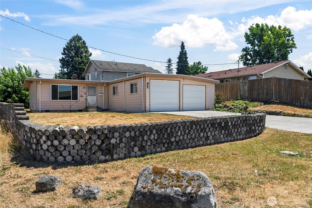 Photo of 5413 E G Street, Tacoma, WA 98404 (MLS # 2560798)