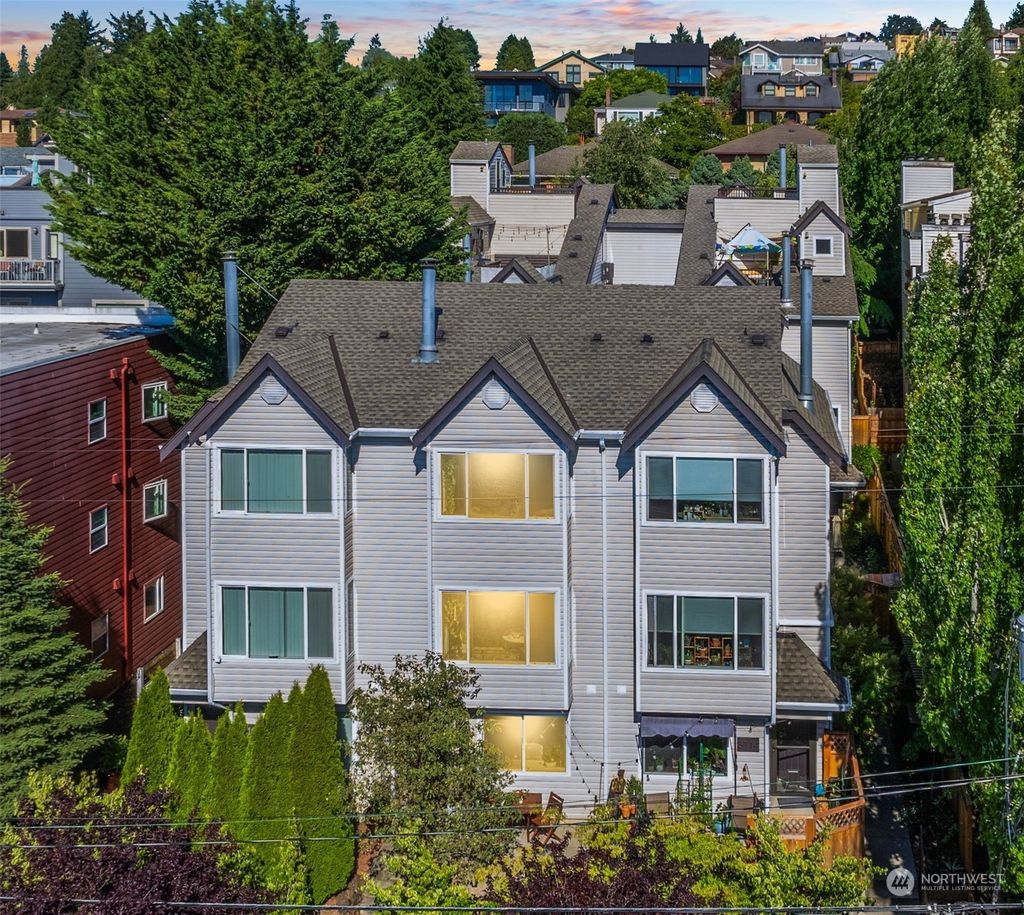 Photo of 6712 California Avenue SW #B, Seattle, WA 98136 (MLS # 2141032)