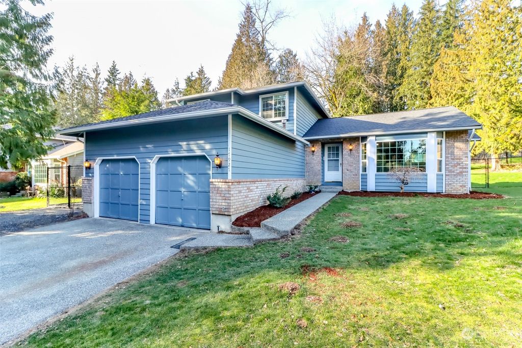Photo of 17927 121st Street SE, Snohomish, WA 98290 (MLS # 2040243)