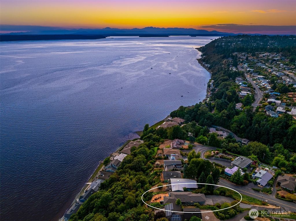 Photo of 12635 Shorewood Drive SW, Burien, WA 98146 (MLS # 2410542)