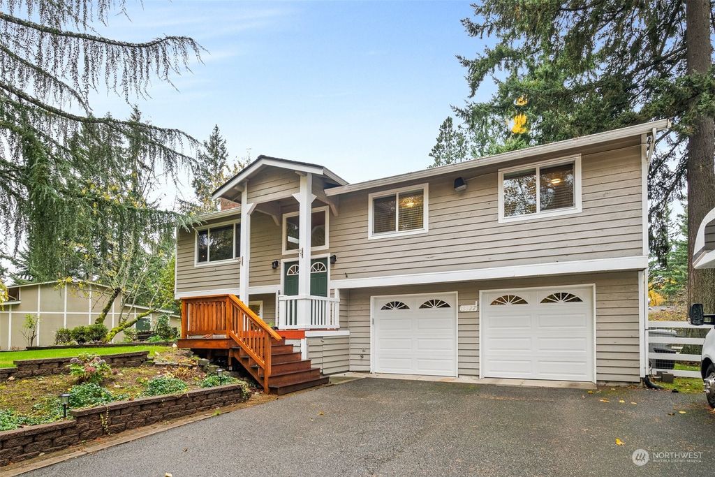 Photo of 15322 SE 234th Street, Kent, WA 98042 (MLS # 2178512)