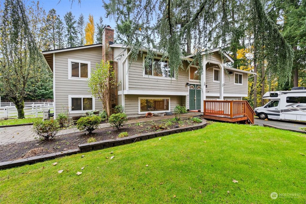 Photo of 15322 SE 234th Street, Kent, WA 98042 (MLS # 2178512)