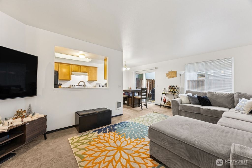 Photo of 610 11th Avenue, Milton, WA 98354 (MLS # 2457032)