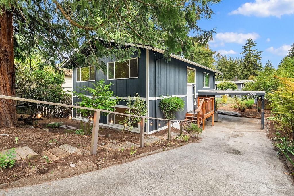 Photo of 14038 Lenora Place N, Seattle, WA 98133 (MLS # 2289523)