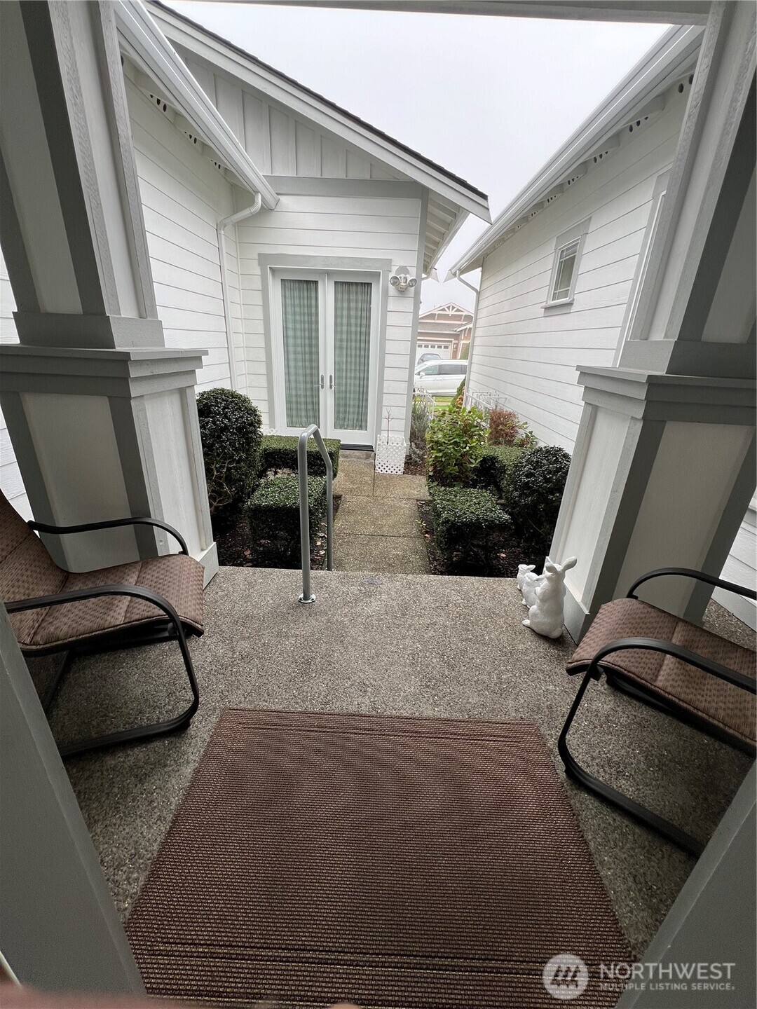 8536 Bainbridge Loop NE