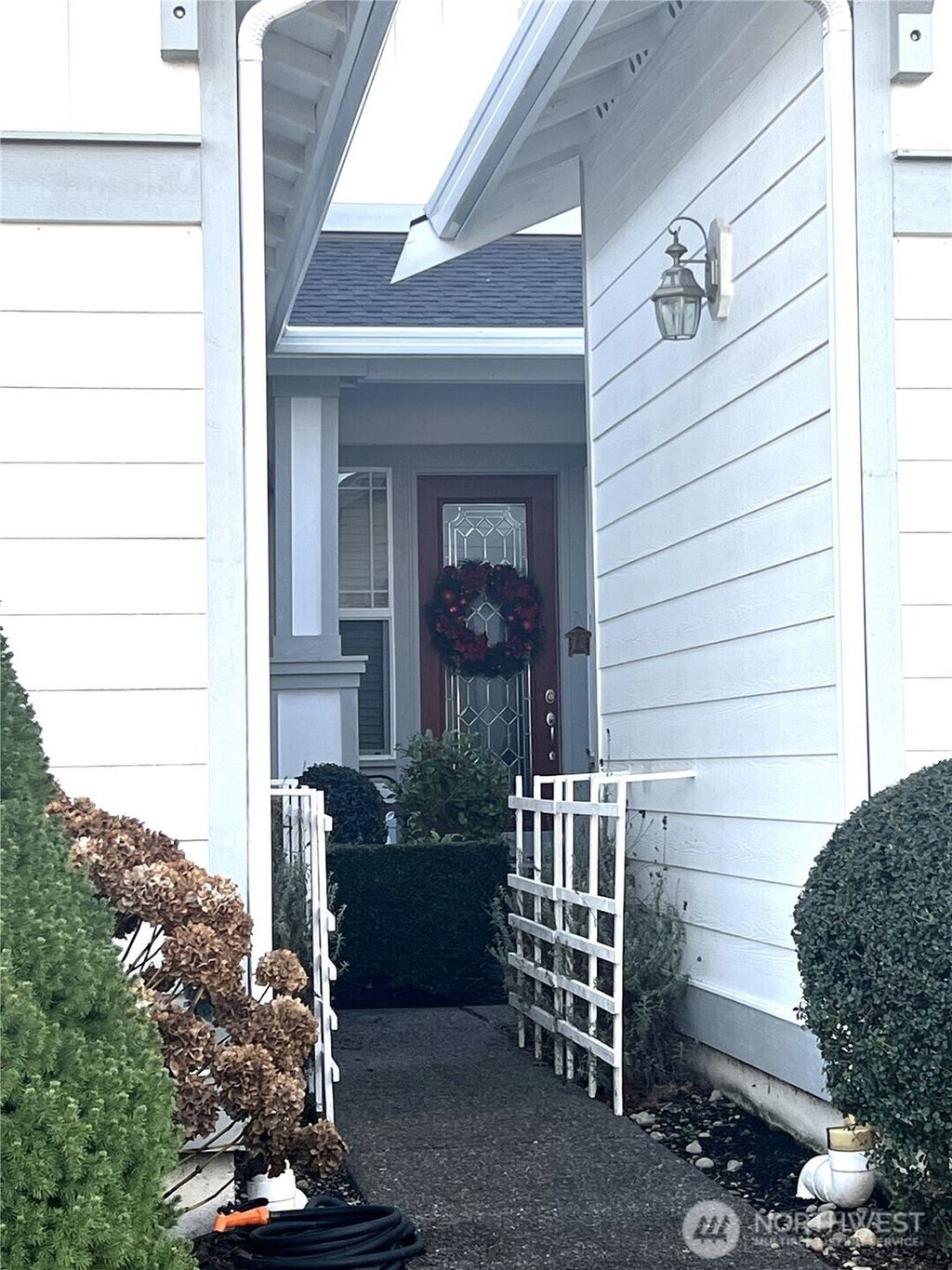 Photo of 8536 Bainbridge Loop NE, Lacey, WA 98516 (MLS # 2464090)