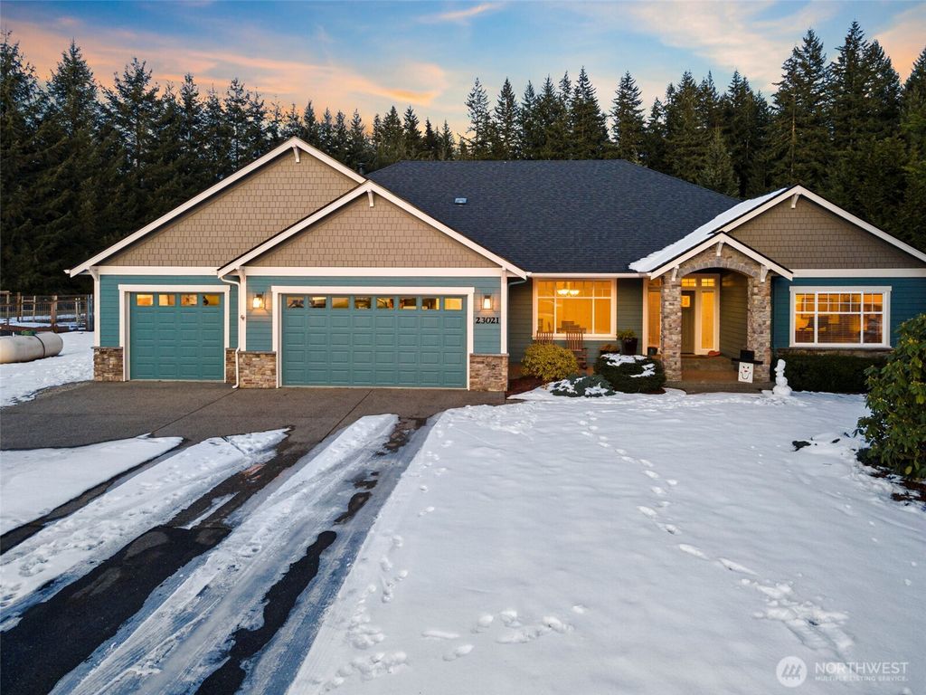 Photo of 23021 115th Avenue NE, Arlington, WA 98223 (MLS # 2332893)