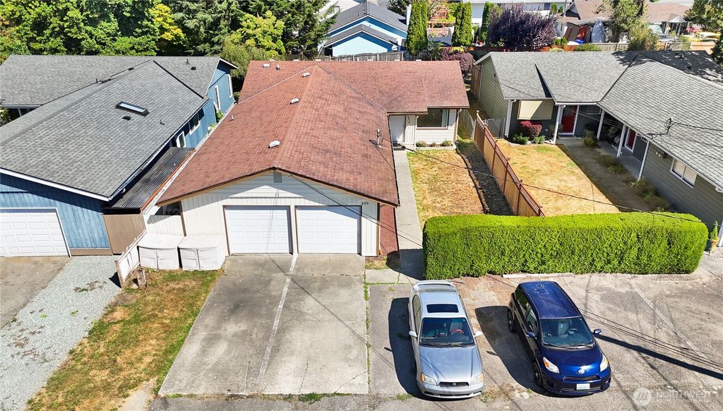Photo of 209 76th Street SE, Everett, WA 98203 (MLS # 2419593)