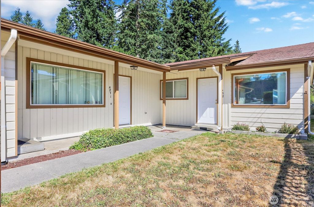 Photo of 209 76th Street SE, Everett, WA 98203 (MLS # 2419593)