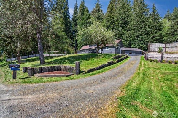 865 E VALLEY RD, SKAMOKAWA, WA 98647 - Image 637f17503d338526f052d79cefd55d24/3881129376