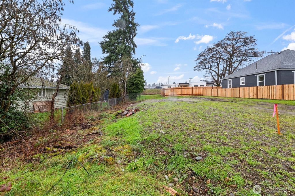 Photo of 761 110th Street S, Tacoma, WA 98444 (MLS # 2489554)