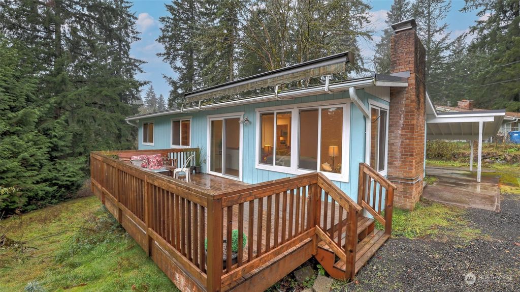 Photo of 14219 180th Avenue SE, Renton, WA 98059 (MLS # 2187122)