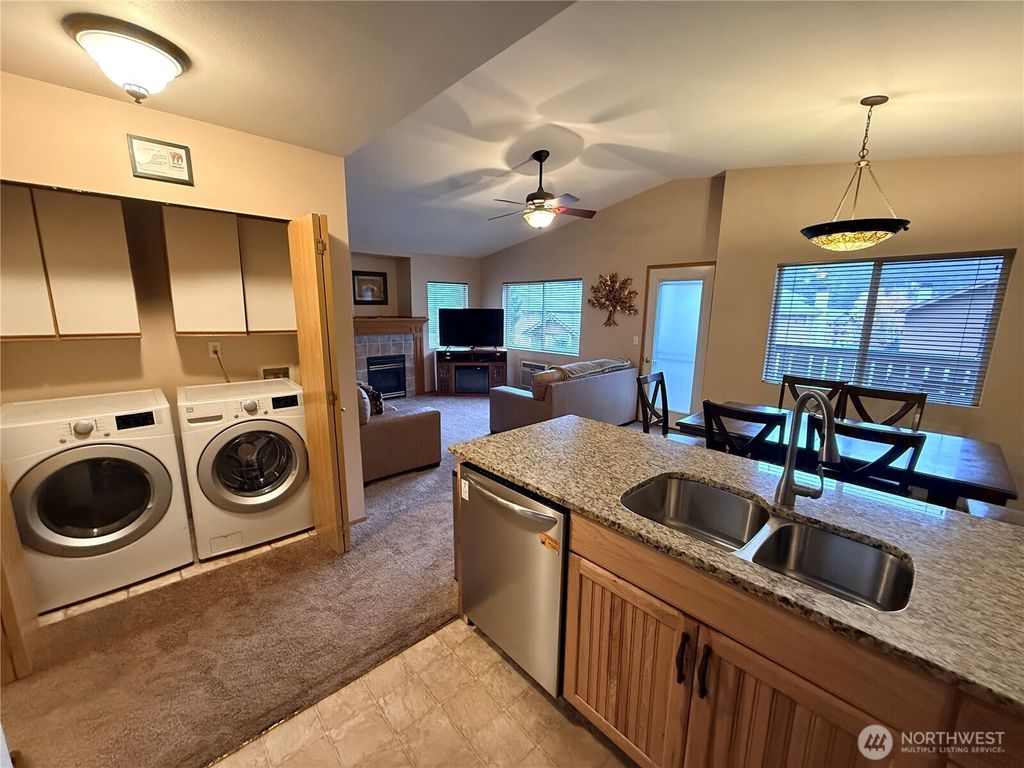 Photo of 525 Alpine Place Pl #G3, Leavenworth, WA 98826 (MLS # 2522047)