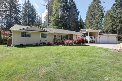 Photo of 1720 E Saint Andrews Drive N, Shelton, WA 98584 (MLS # 2523606)