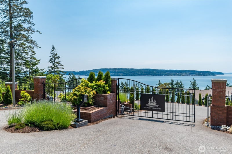 1421 Sergios View Lane