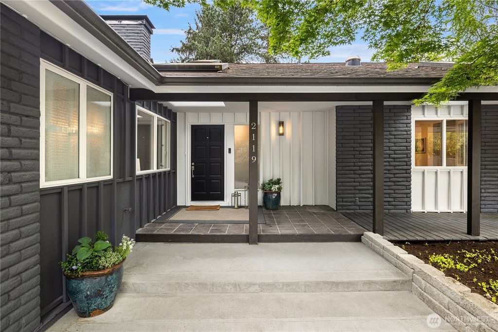 Photo of 2119 182nd Avenue NE, Redmond, WA 98052 (MLS # 2514135)