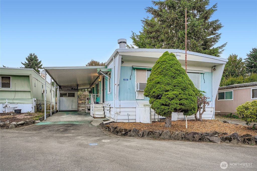 Photo of 18112 36th Avenue S, SeaTac, WA 98188 (MLS # 2415994)