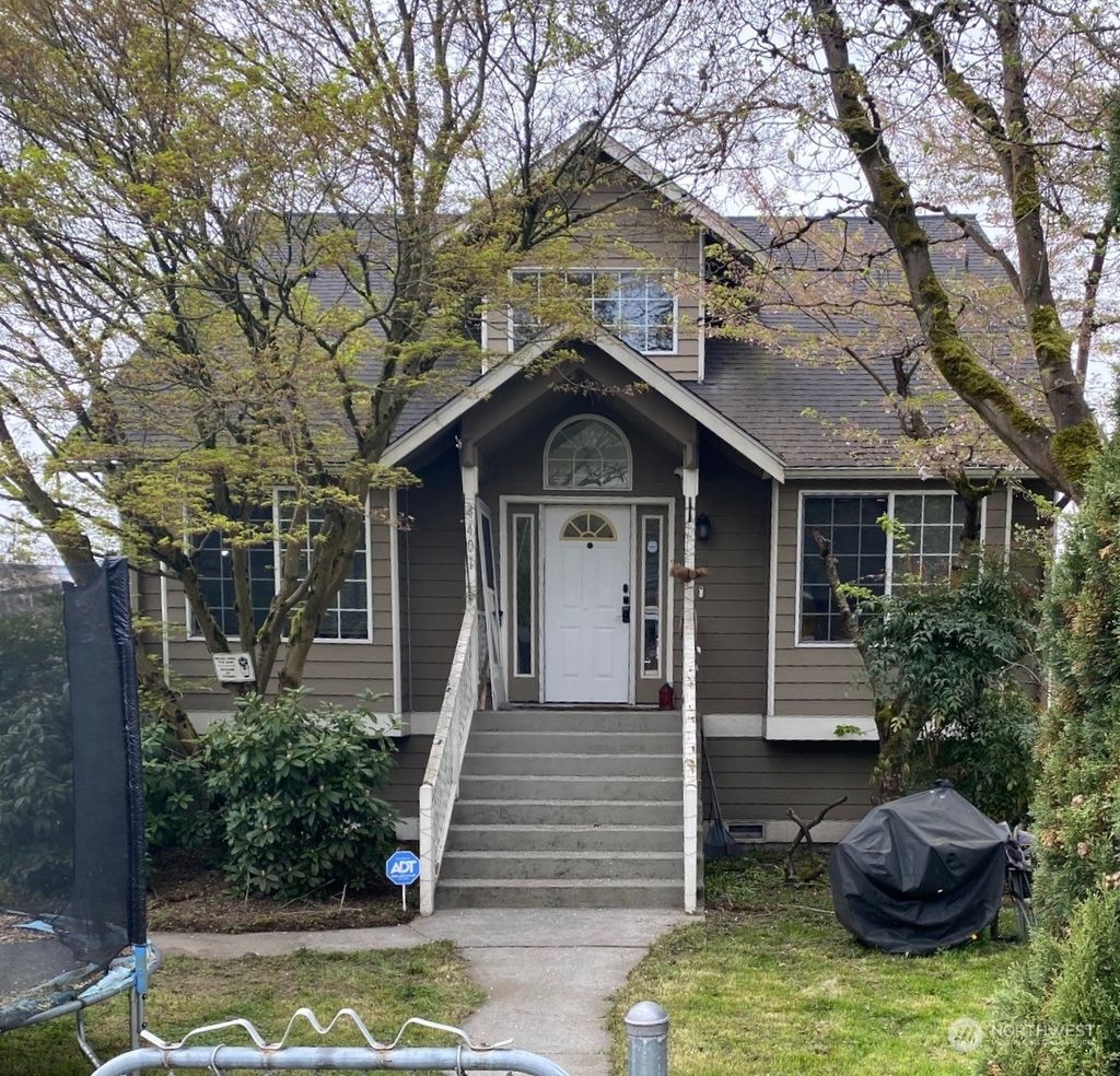 Photo of 4401 S 4th Ave Ave, Everett, WA 98203 (MLS # 2252704)