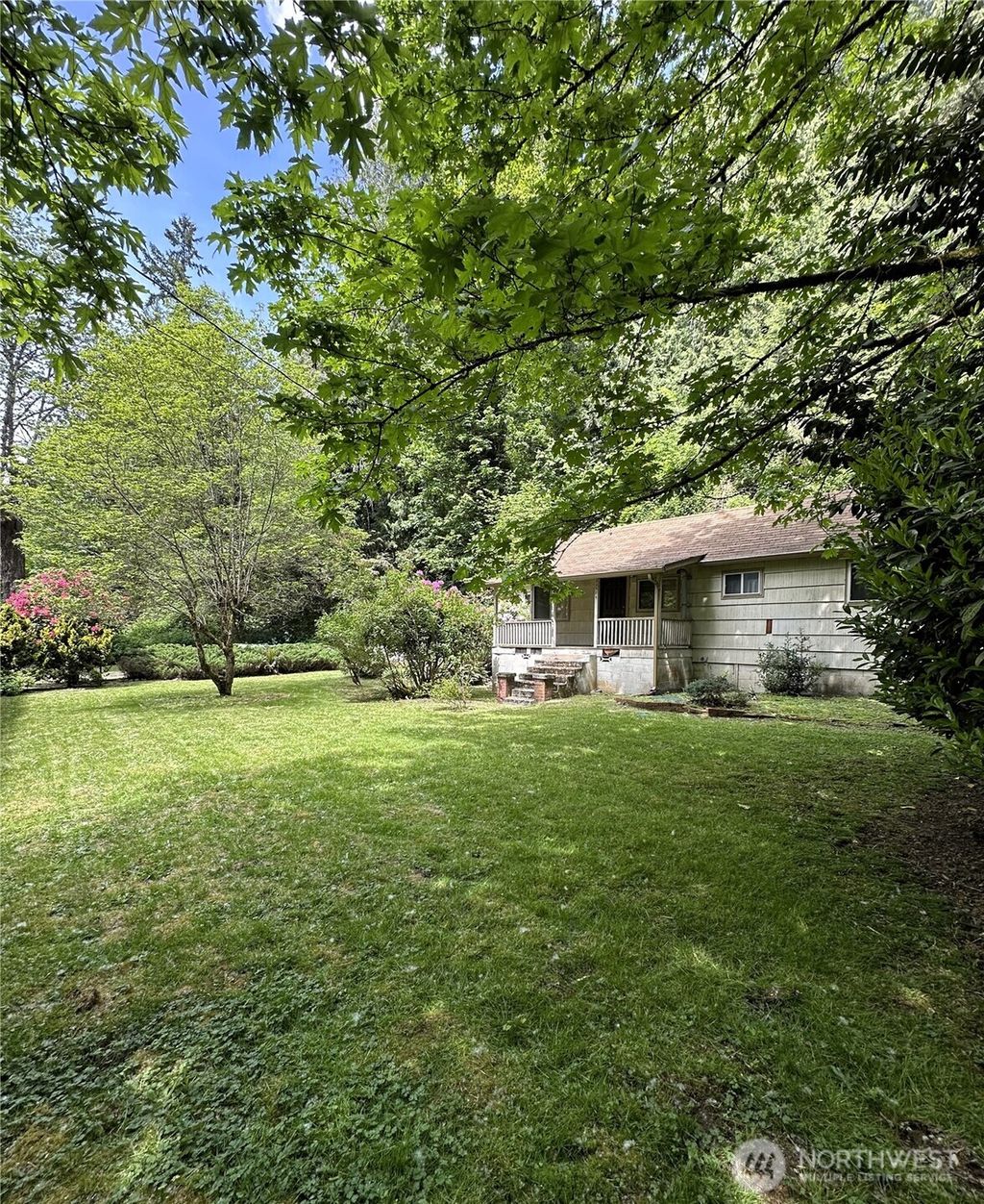 Photo of 22504 Dorre Don Way SE, Maple Valley, WA 98038 (MLS # 2386620)
