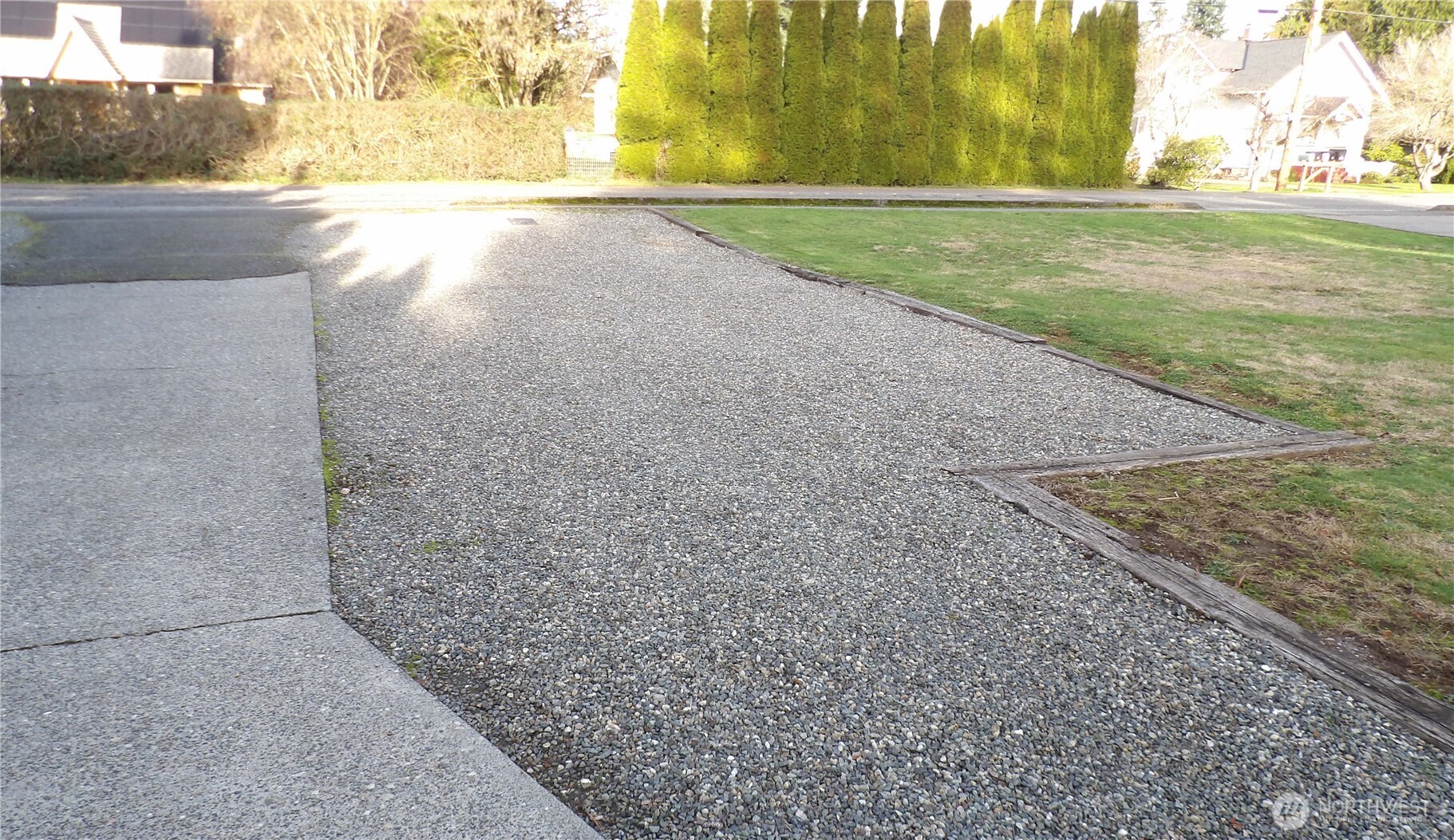 3025 Cedarwood Avenue