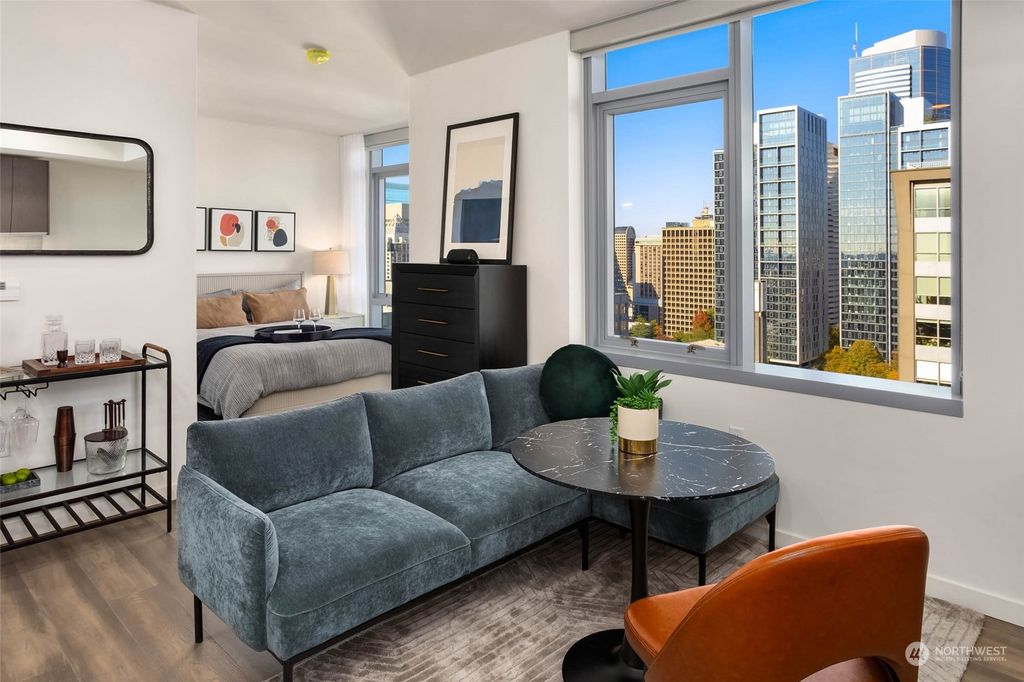 Photo of 800 Columbia Street #615, Seattle, WA 98104 (MLS # 2132006)