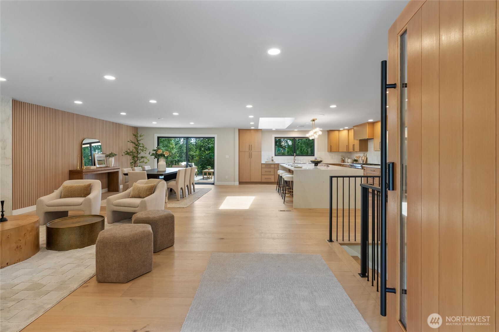 2810 177th Avenue NE