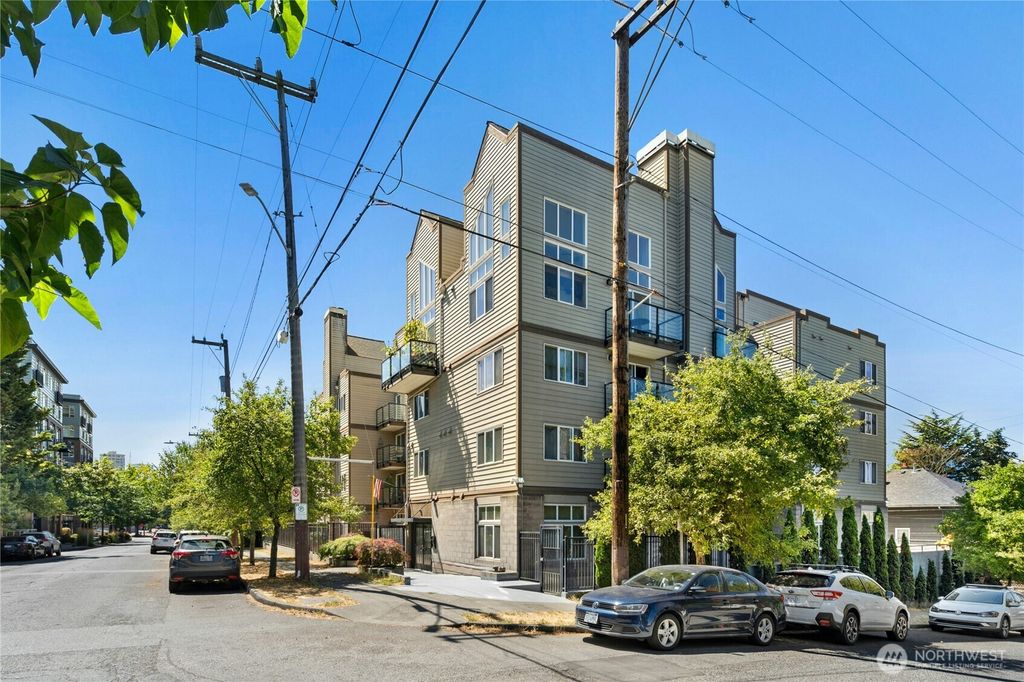 Photo of 231 Belmont Avenue E #310, Seattle, WA 98102 (MLS # 2414107)