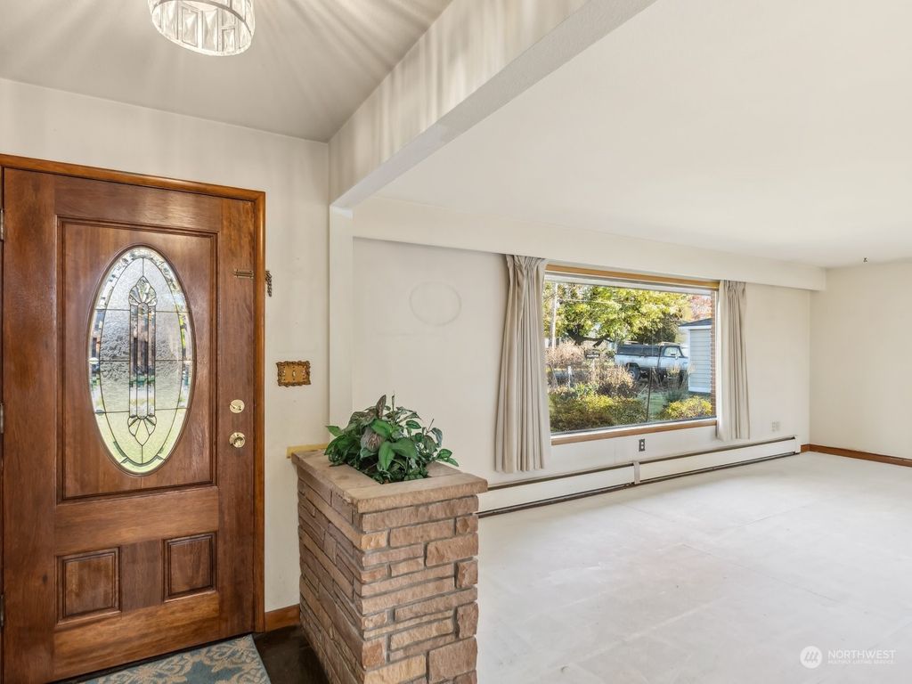 Photo of 15316 182nd Av SE Ave, Monroe, WA 98272 (MLS # 2313462)