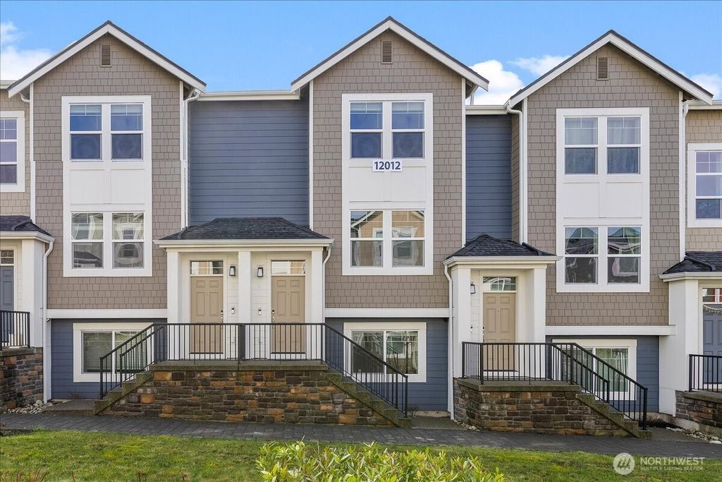 Photo of 12012 NE 193rd Lane #C, Bothell, WA 98011 (MLS # 2488984)