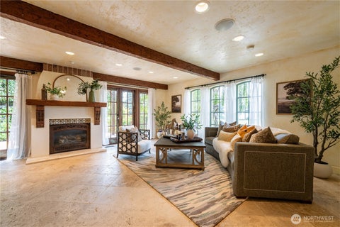 Photo of 122 Waverly Way, Kirkland, WA 98033 (MLS # 2559107)