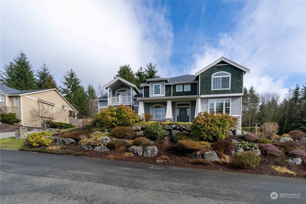 Photo of 9431 185th Drive SE, Snohomish, WA 98290 (MLS # 2035832)