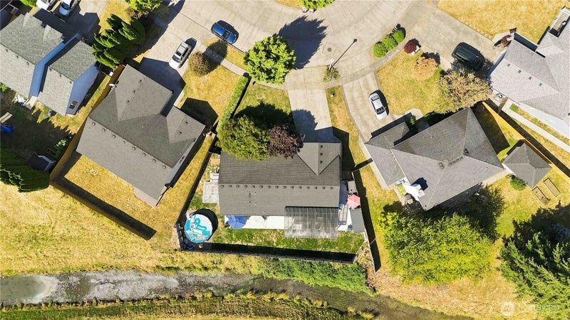 13 W Pine Lane