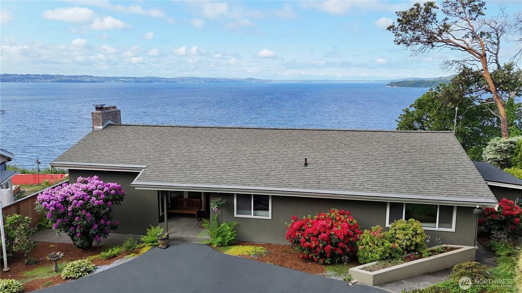 Photo of 21553 1st Court S, Normandy Park, WA 98198 (MLS # 2496547)