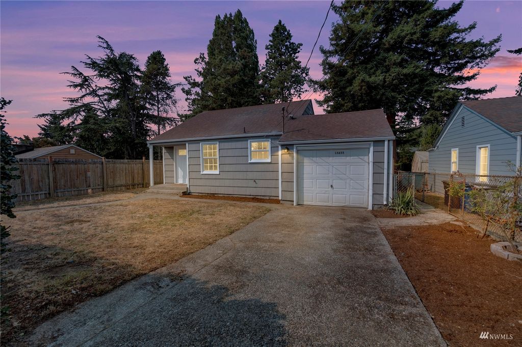 Photo of 16655 34th Avenue S, SeaTac, WA 98188 (MLS # 1994129)