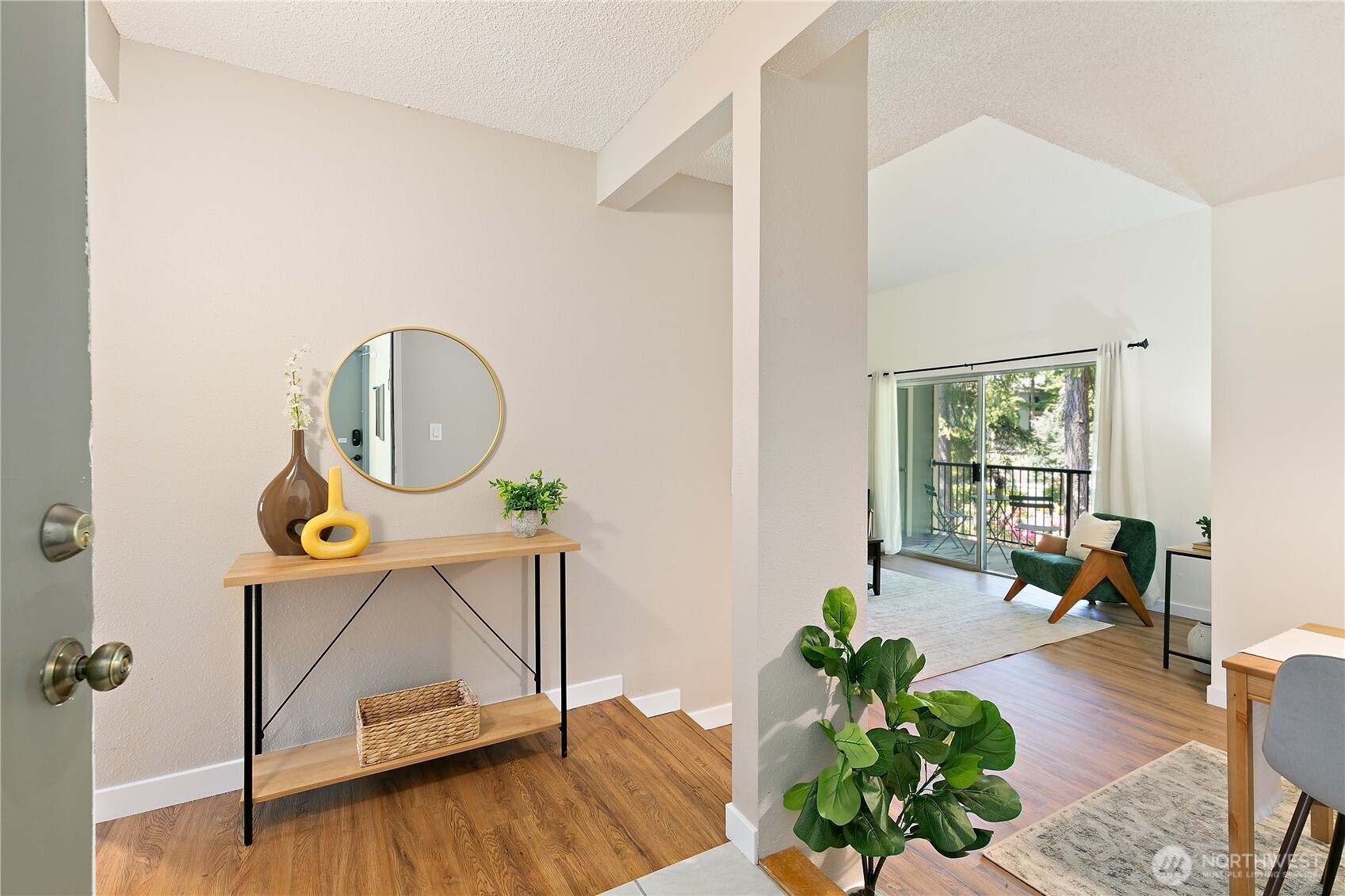 4647 W Lake Sammamish Pkwy SE E303