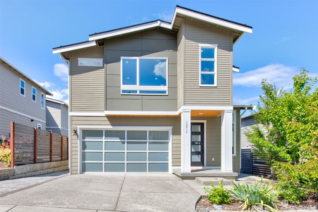 Photo of 13814 NE 97th Street, Kirkland, WA 98033 (MLS # 2281265)