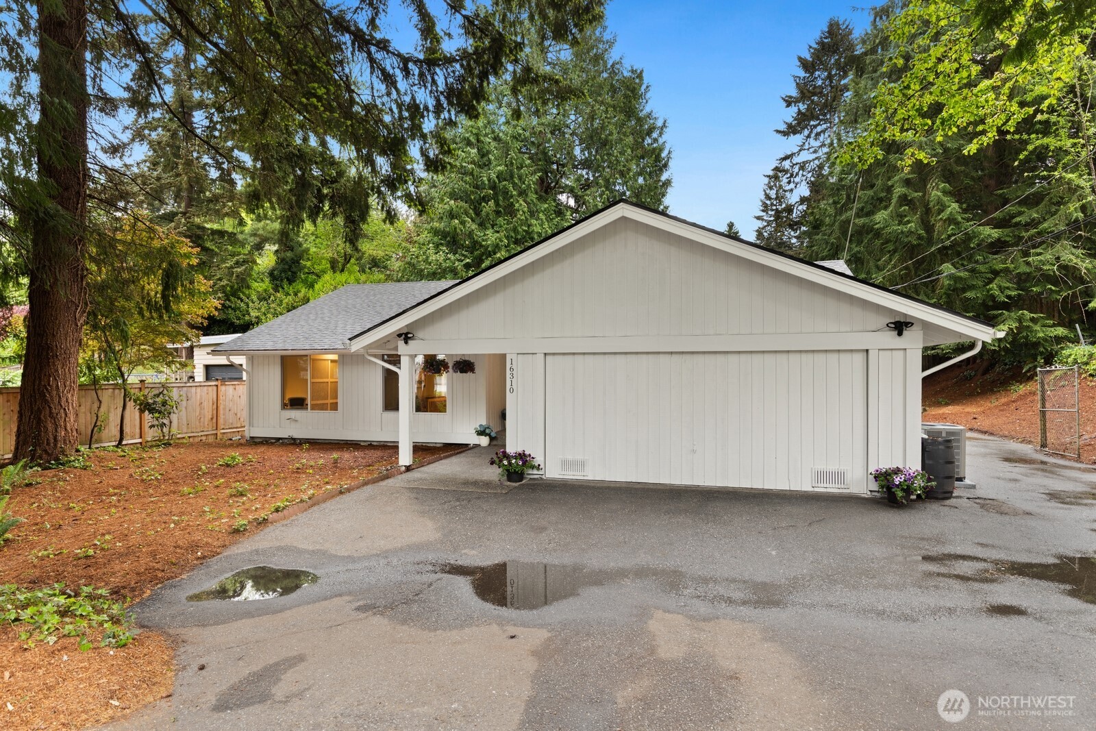 16310 Fremont Place N